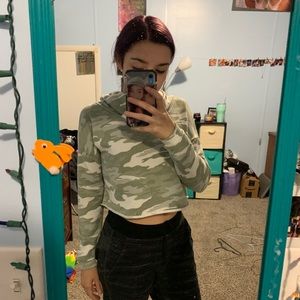 Rue21 camo crop top